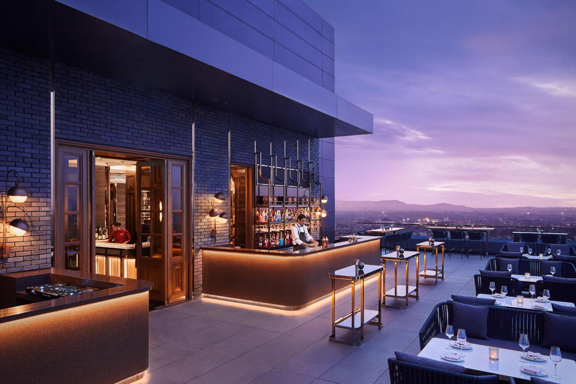 The Ritz-Carlton, Pune Hotel Exterior photo