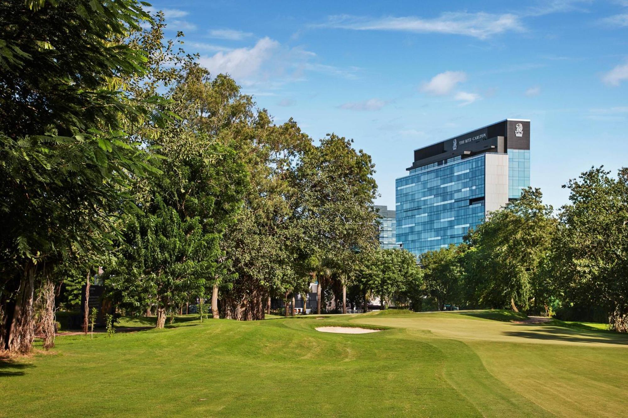 The Ritz-Carlton, Pune Hotel Exterior photo